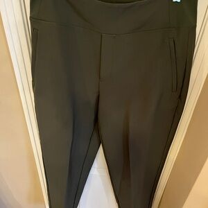 Athleta Endless Women's Dark Olive Pants size 10